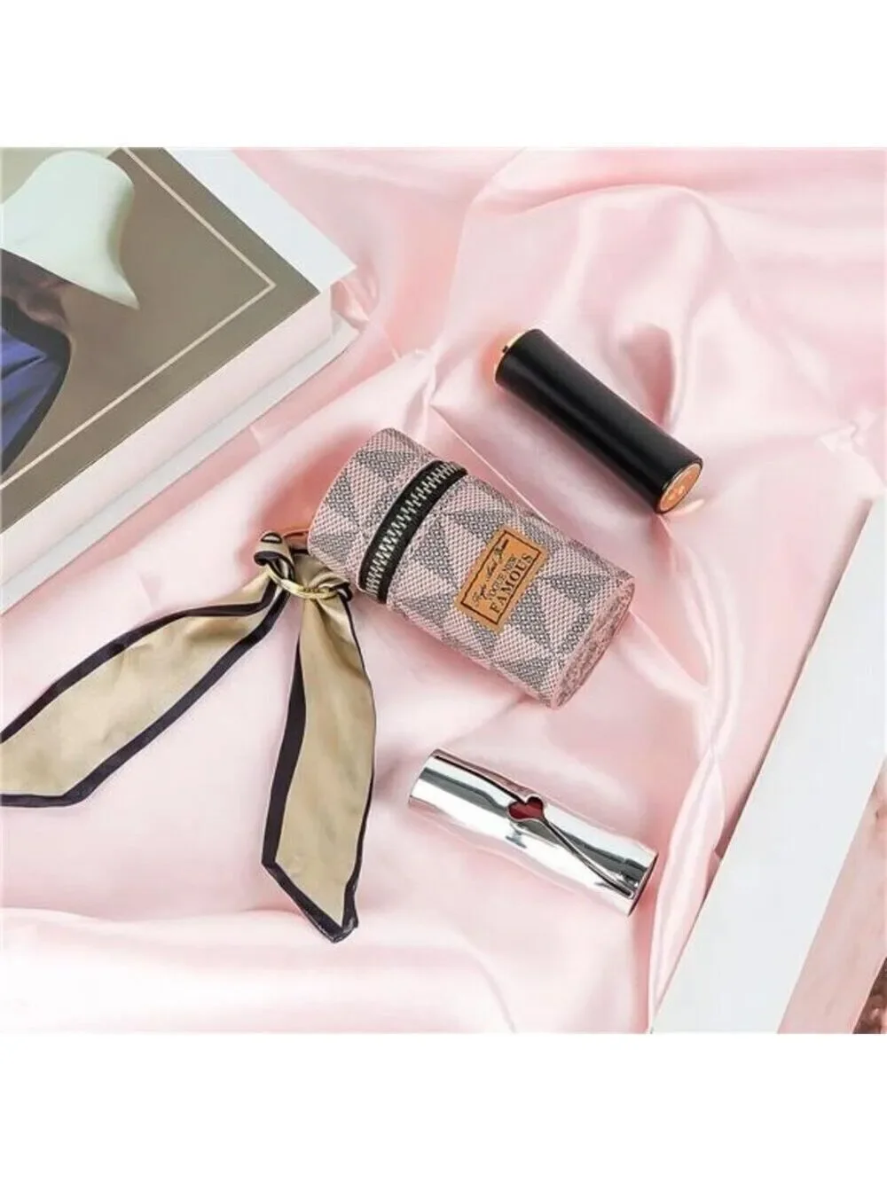 N/A pink lipstick